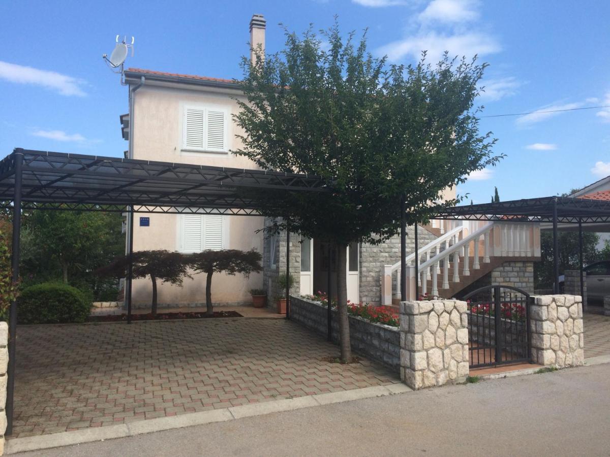 Apartments Malinska - Apartment 1 المظهر الخارجي الصورة